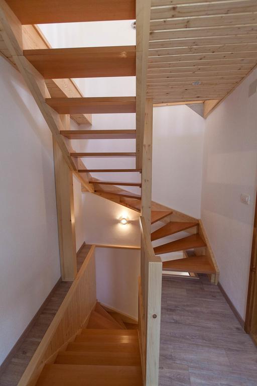 Holiday Home Nika Omisalj Ngoại thất bức ảnh